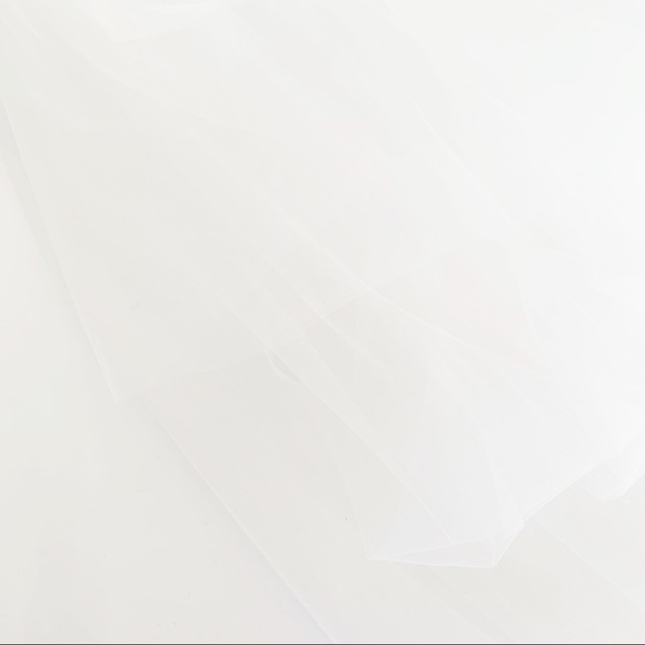 2 layered tulle white cathedral veil raw edge - new never used - Picture 4 of 8